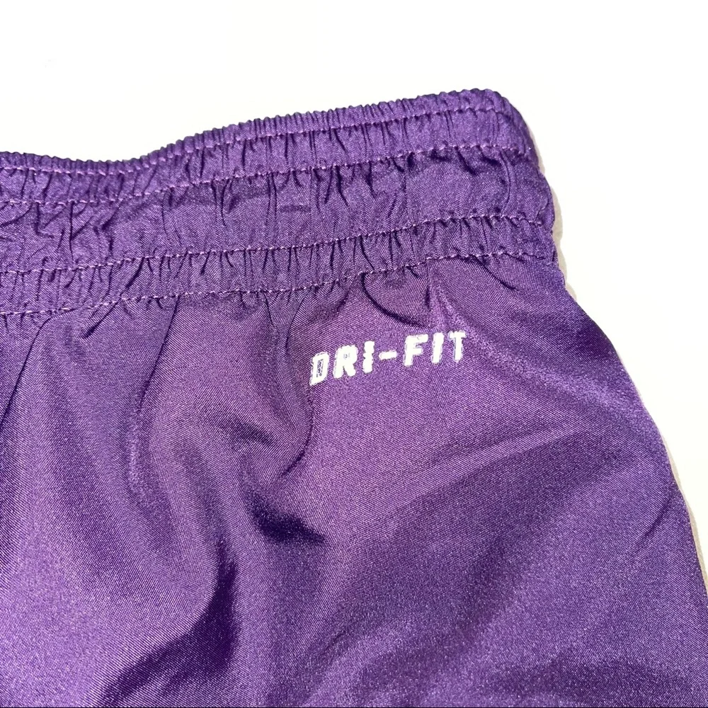 Nike dri-fit gym exercise running purple short shorts size XS